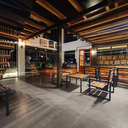 Cafe Sola Bnb ชิลลอง ภายนอก รูปภาพ